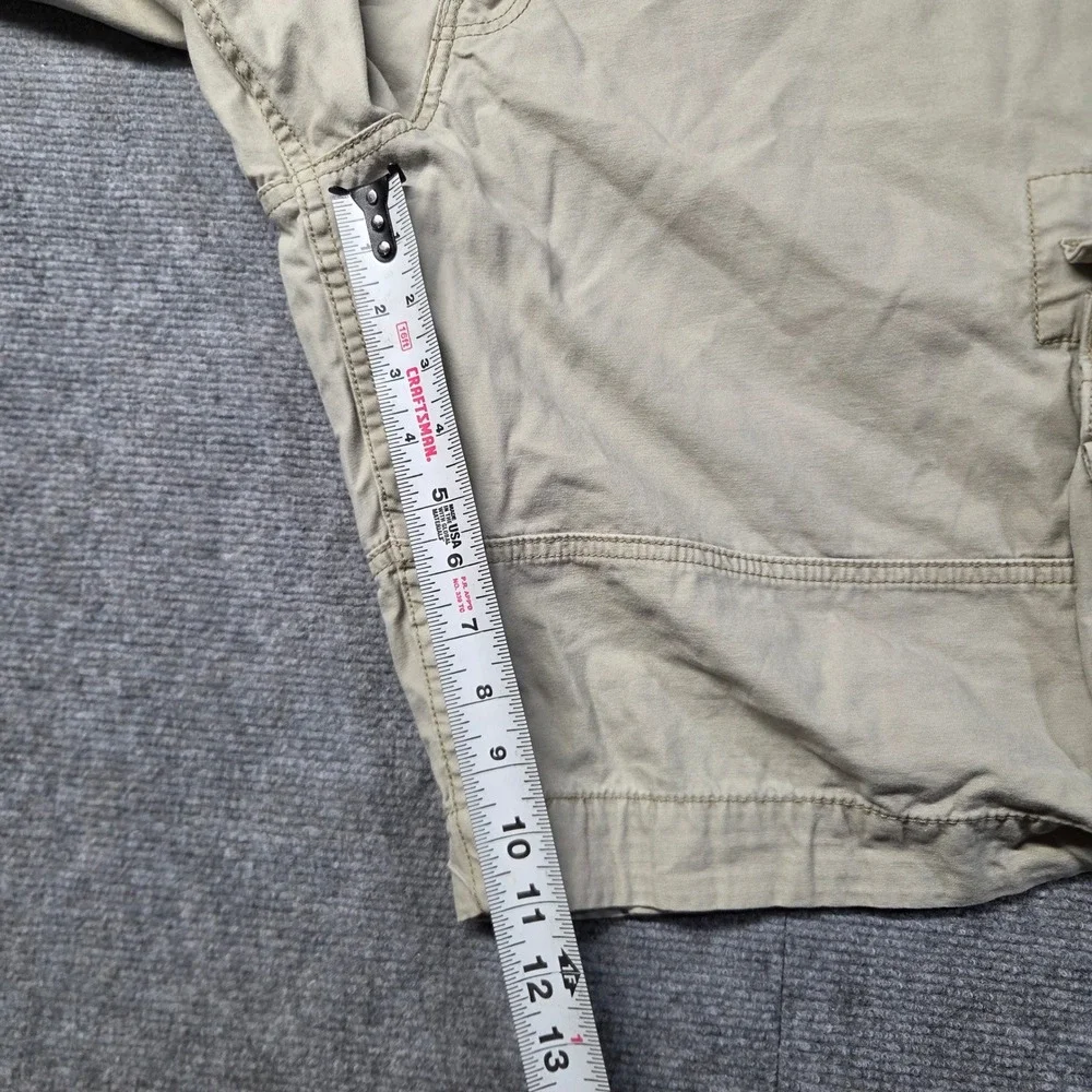 Levis Mens Tan Khaki Cotton Cargo Shorts Size 42 Multi Pocket Casual Y2K